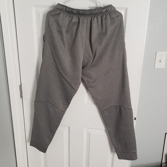 Gray Medium Nike joggers - Picture 2 of 3